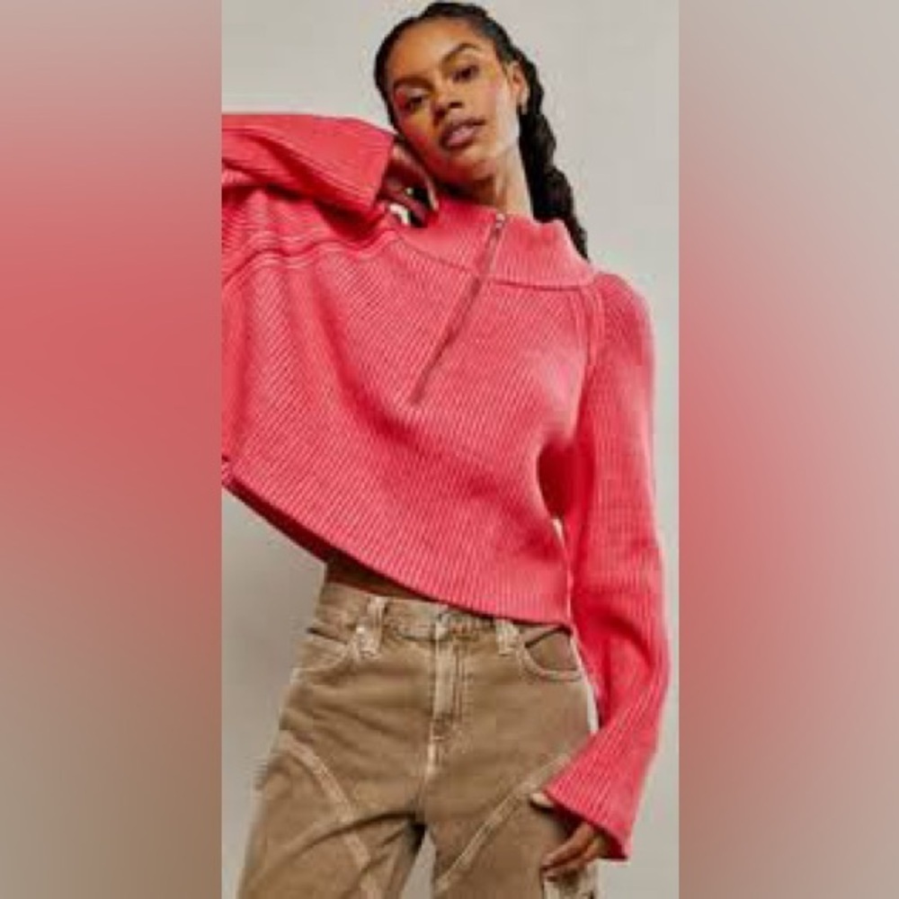 012 - Zenana Outfitters NWT Red and
Cream Half-Zip Sweater, Size S - L